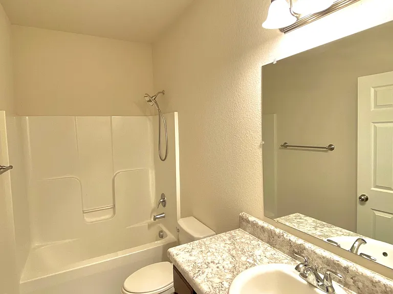 1177 S Springfield Dr — Photo 21