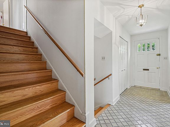 5th image of 5010 Acacia Ave