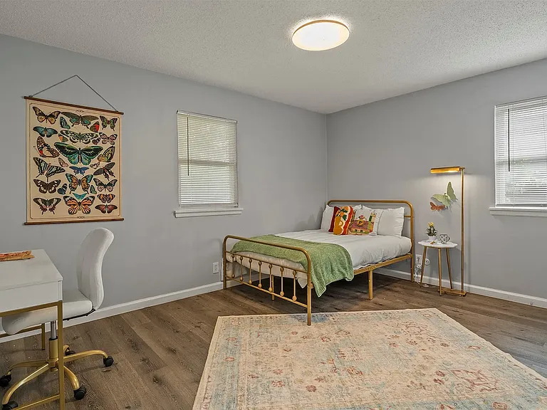 706 Henslee Dr — Photo 23
