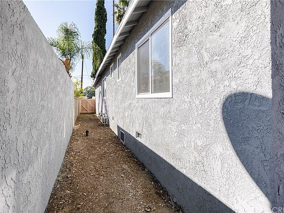 3rd image of 12770 De Haven Ave