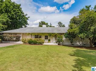 1857 Montclaire Dr, Vestavia Hills, AL 35216