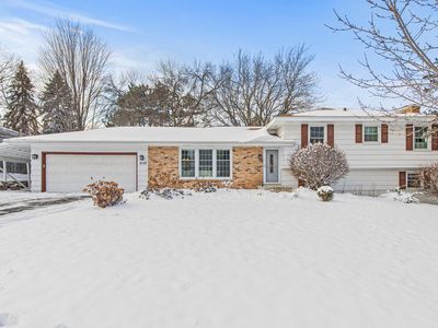 9116 Poplar Bridge Rd, Bloomington, MN, 55437