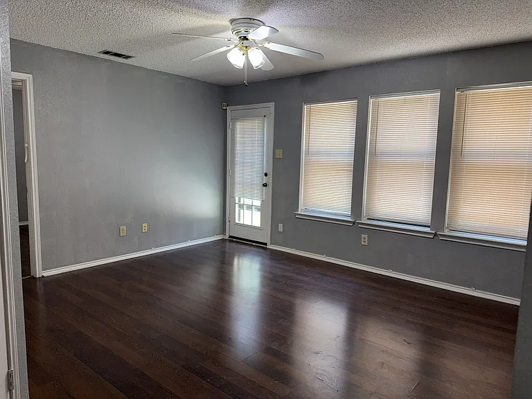 768 Pierre Ln — Photo 15