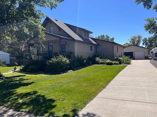532 E Willow St, Pierce, NE 68767