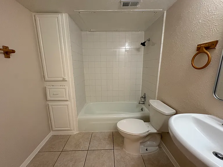 14379 Haymeadow Cir — Photo 16