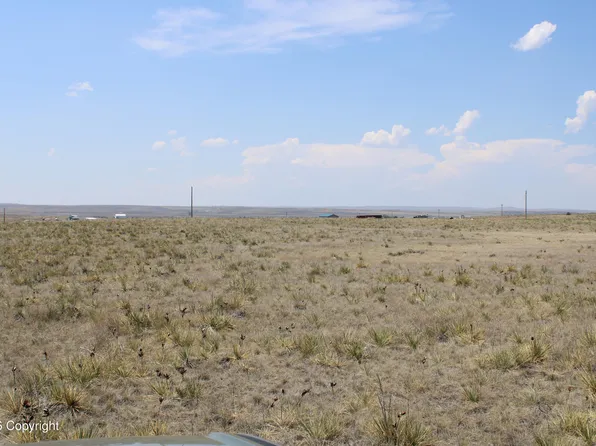 120 Sand Hills Rd, Moorcroft, WY 82721