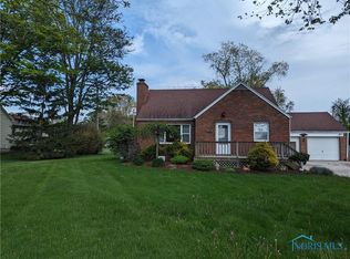 1109 Bradner Rd, Northwood, OH 43619