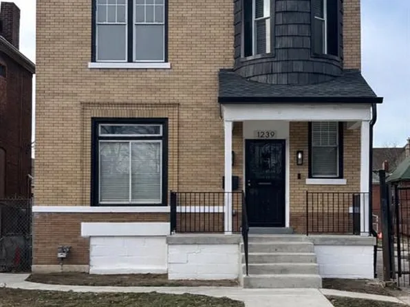 1239 Clara Ave, Saint Louis, MO 63112