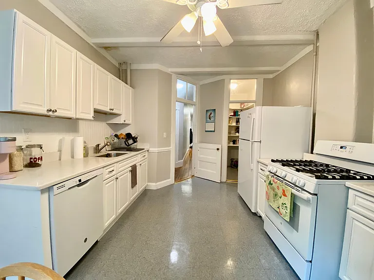 27 Hurd Rd #2 — Photo 8