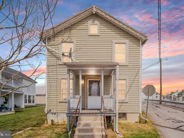 5 W Maple St, Wrightsville, PA 17368