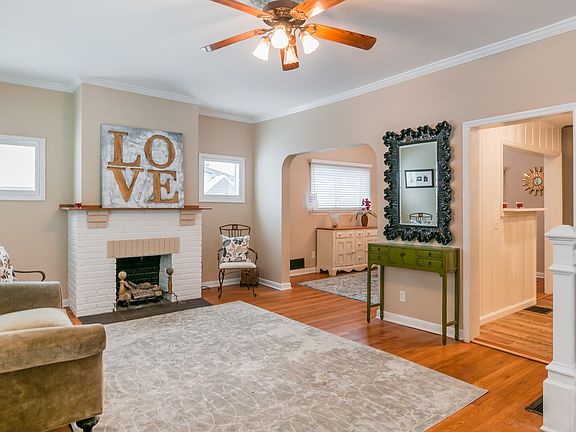 2nd image of 206 Corona Ave