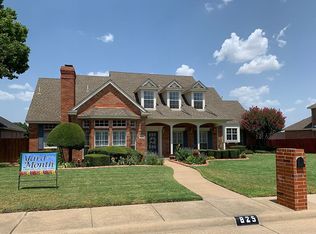 825 Newport Way, Desoto, TX 75115
