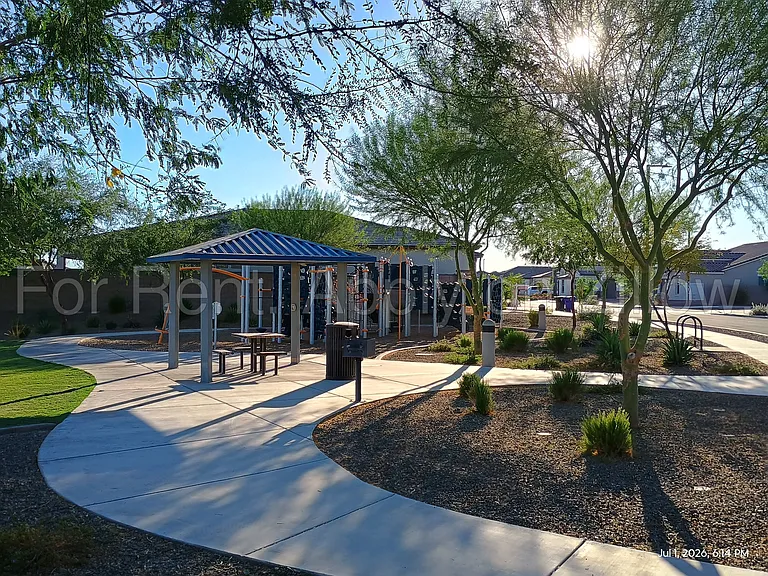 15565 W Desert Hollow Dr — Photo 22
