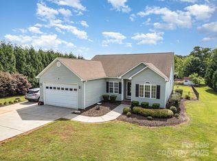 115 Meadow Lake Dr, Salisbury, NC 28146
