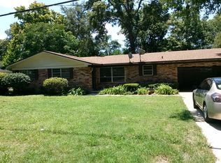 8272 Alderman Rd, Jacksonville, FL 32211