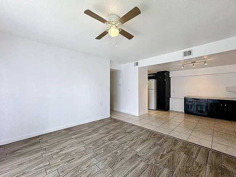 5977 Village Cir #5977 — Photo 28