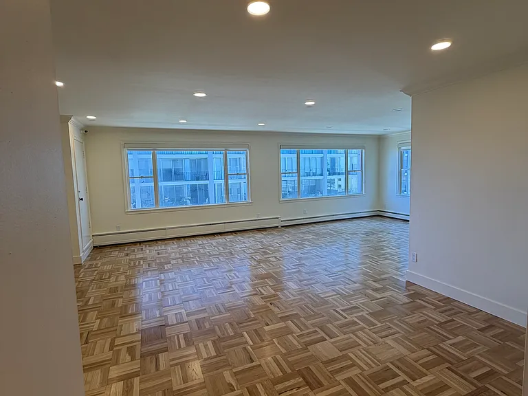 1310 Jones Street — Photo 17