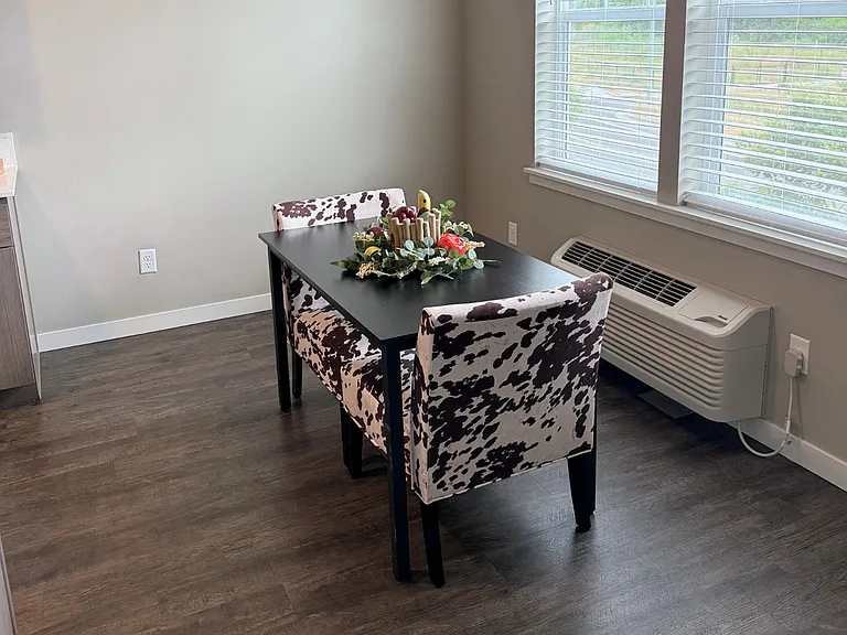 Dining area Dining area