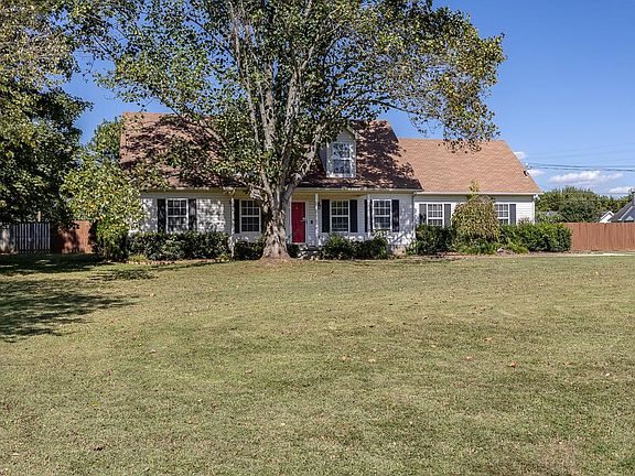 2nd image of 3002 Arthur Dr