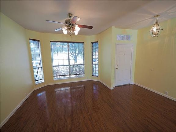 3rd image of 1402 Gator Creek Dr