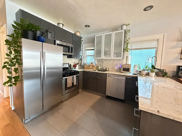 4402 Duval St #B — Photo 4