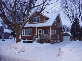 1113 N State St, Appleton, WI 54911