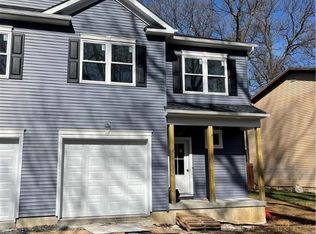 2955 Ithaca St, Allentown, PA 18103