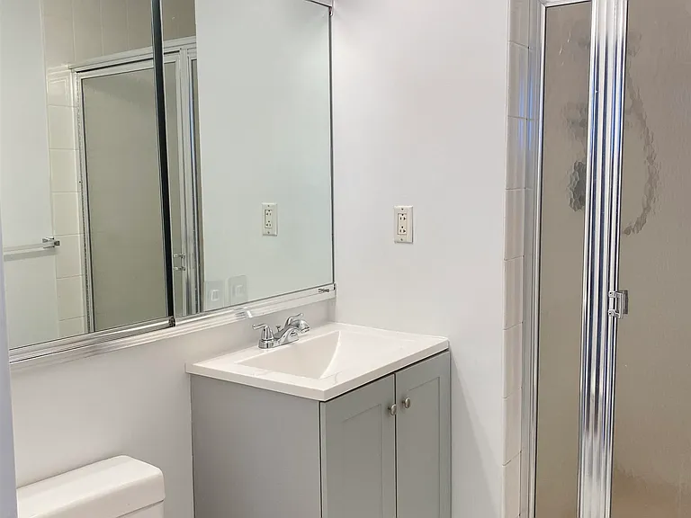 45 River Dr S #1402 — Photo 11