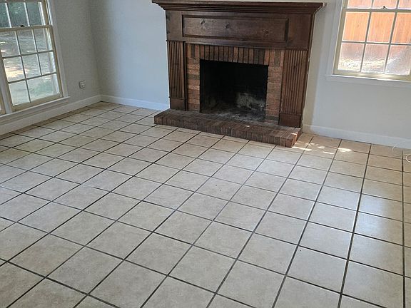 2nd image of 323 E Blackstock Rd APT 8
