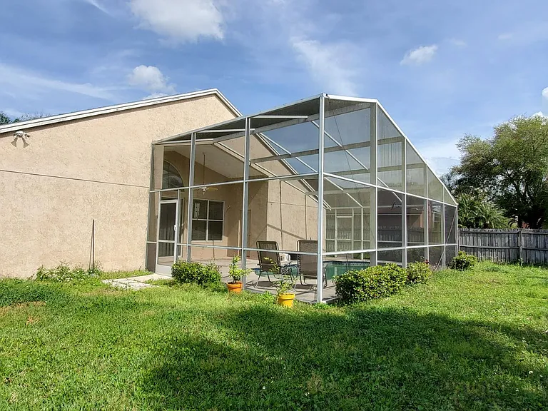 18110 Palm Breeze Dr — Photo 16