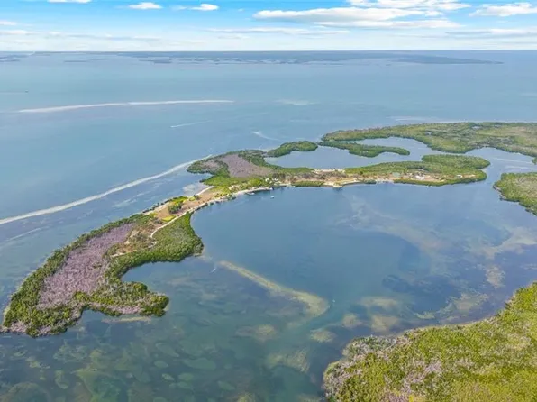 X Burgess Island, BOKEELIA, FL 33922