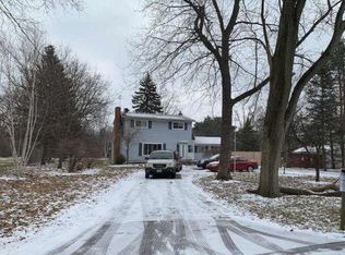 4180 Foley St, Waterford, MI 48329