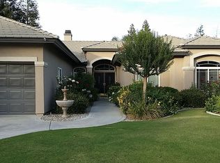 1204 Moonmist Ln, Bakersfield, CA 93311