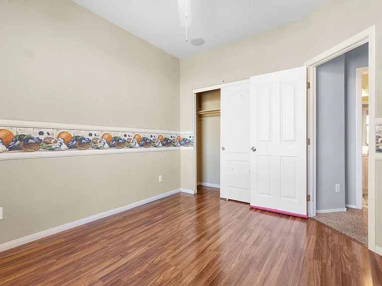 249 Jessica Grove St — Photo 38