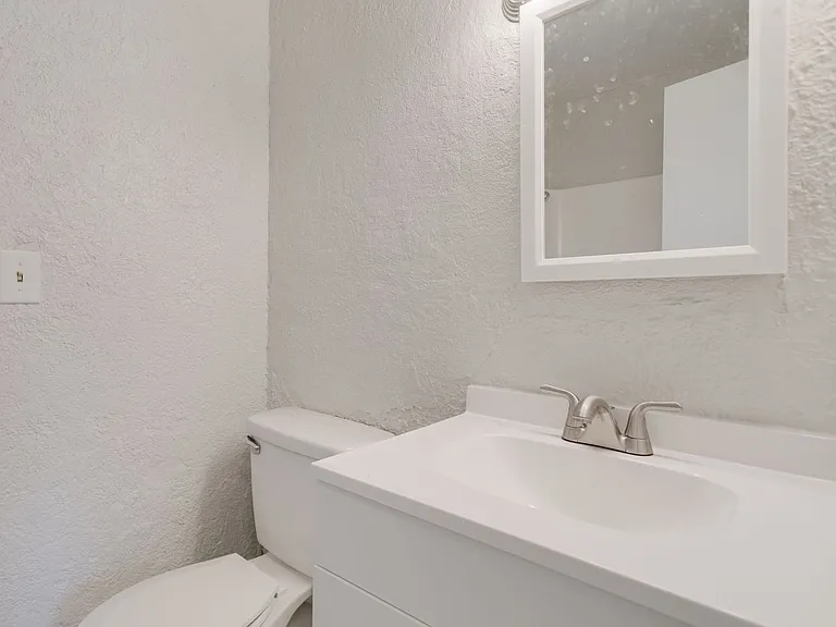 1333 Southlea Dr — Photo 6