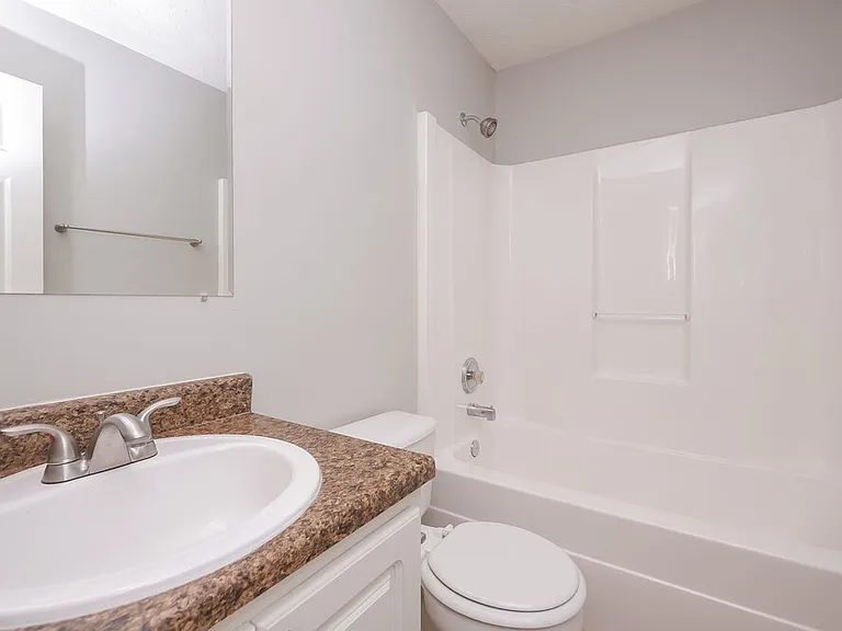 204 Coldsprings Ct — Photo 15