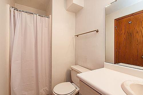 1st image of 2228 Plaen View Dr