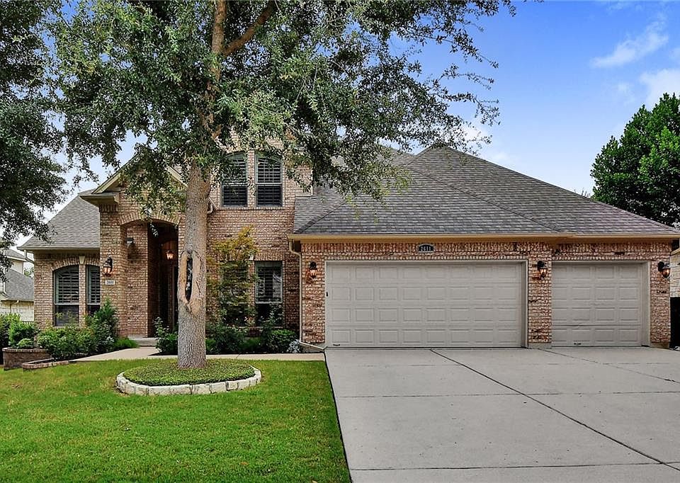 1st image of 2611 Moray Ln