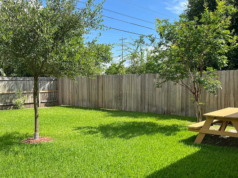 938 Sun Meadow St — Photo 7