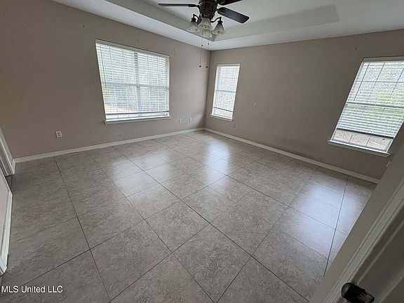 4th image of 501 Pratt Rd