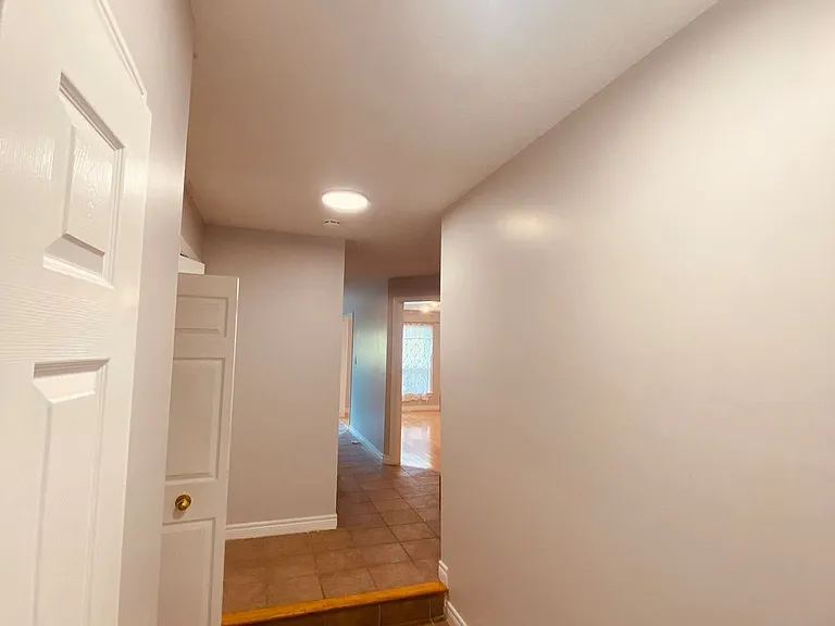 668 A Butternut Ave #MAIN — Photo 12