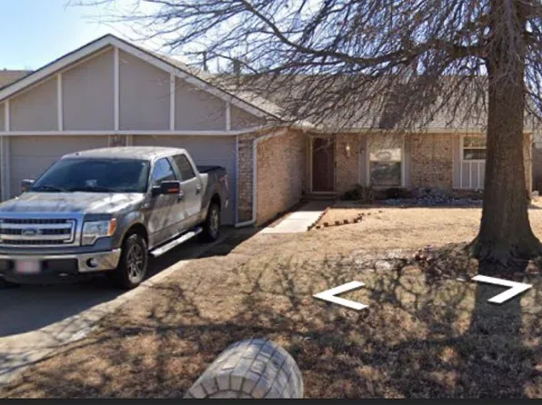 908 Linn Ln, Yukon, OK 73099