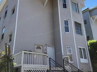 24 Everard St, Worcester, MA 01605