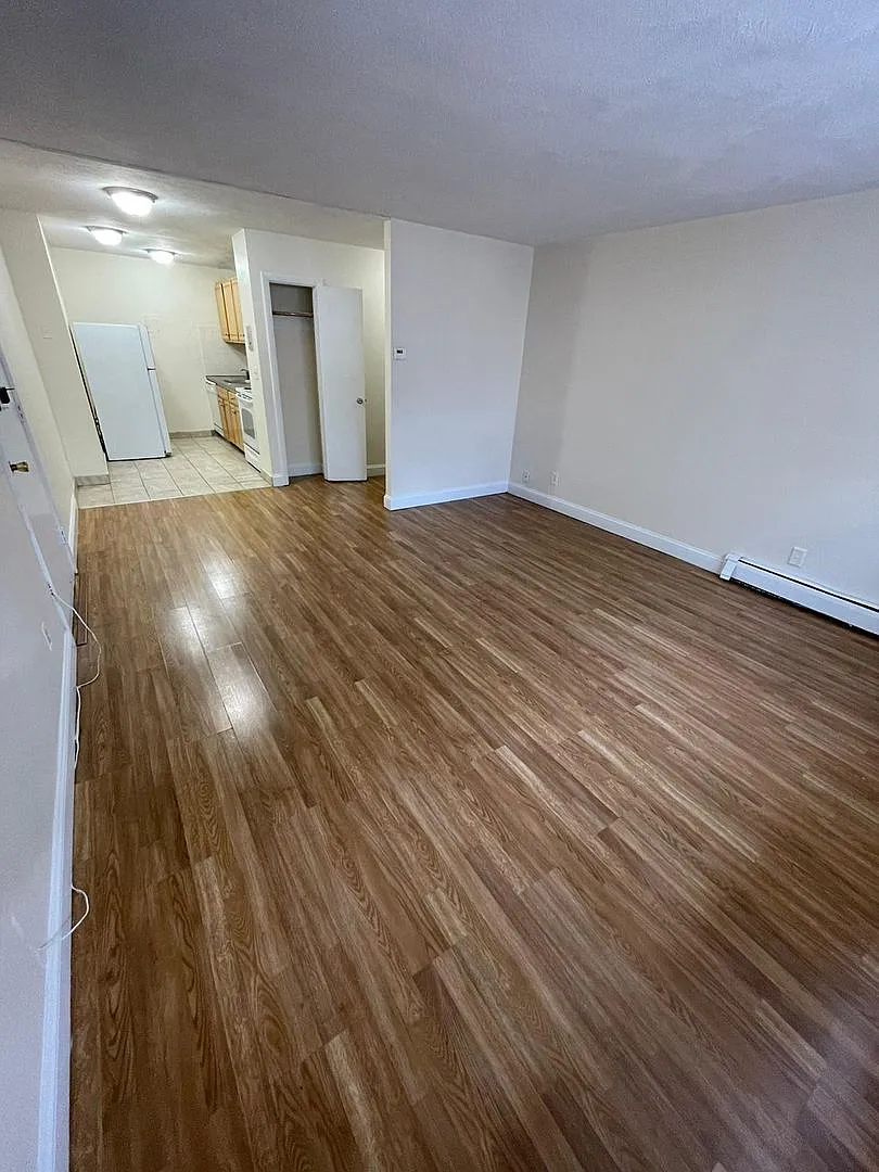 Available 09/01/2026 | 2 Bed / 1 Bath | Pet Friendly | Parking Available for Rent | Heat & Hot Wa... — Photo 1