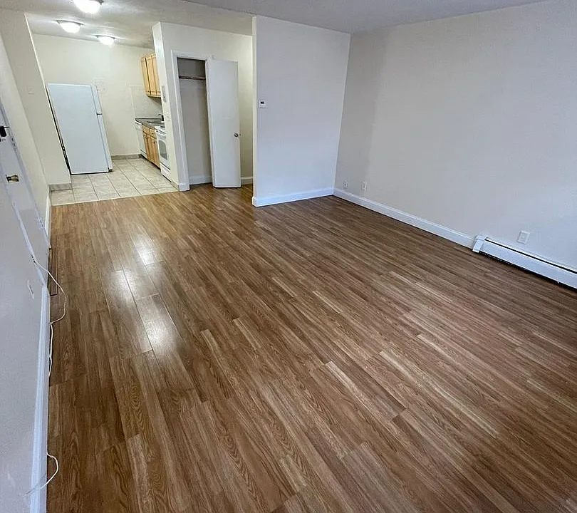 88 Gardner St #11