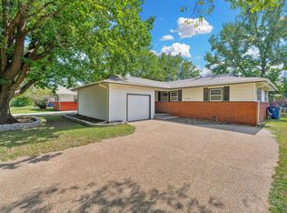 1115 W 29th St S, Wichita, KS 67217