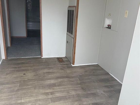 3rd image of 1071 Binnicker Bridge Rd