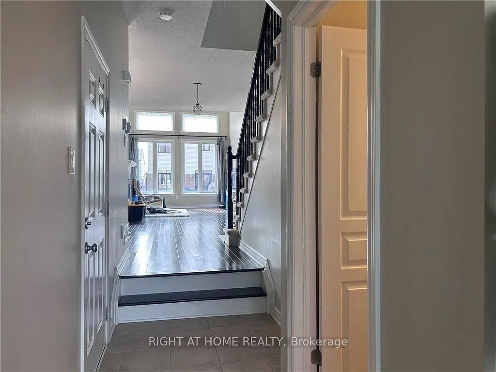 3 bed, $2,750 — Photo 2