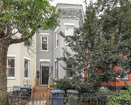 Green surroundings at the front of the home - 805 T St NW #2