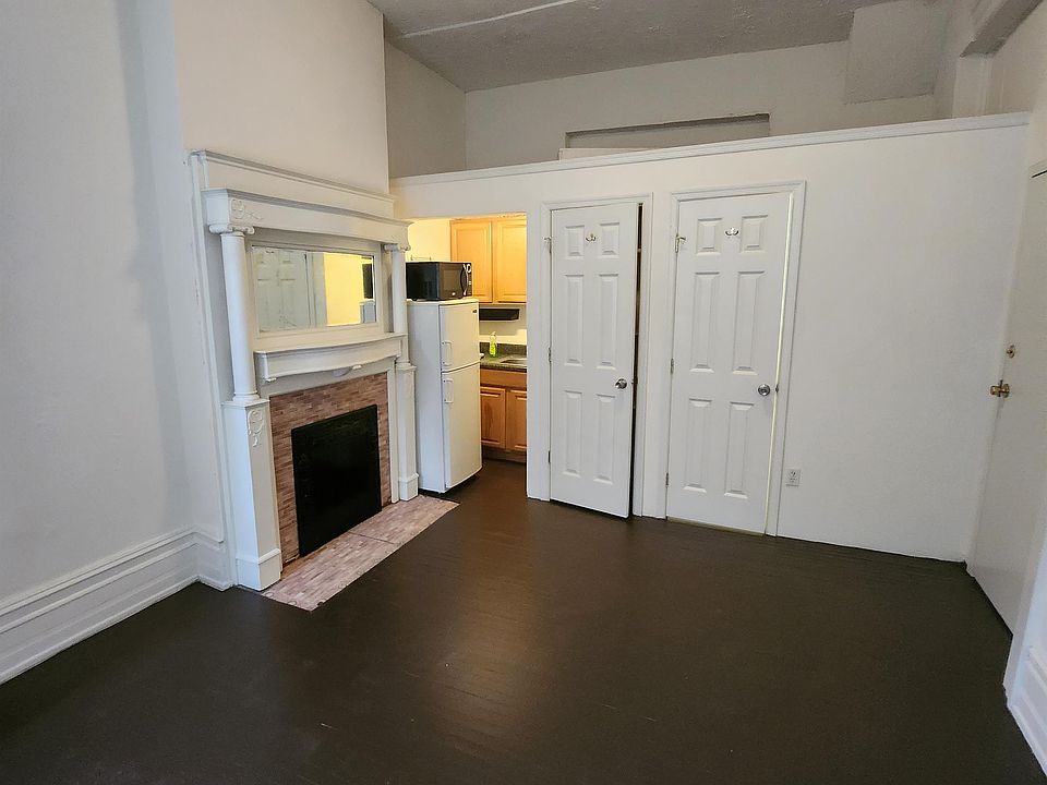 2nd image of 1419 Grove Ave APT 1